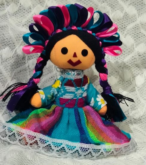 Imagen de Muñeca lele con vestido de cambaya