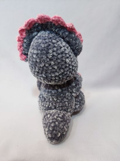 Imagen de Dinosaurio amigurumi tejida a crochet 