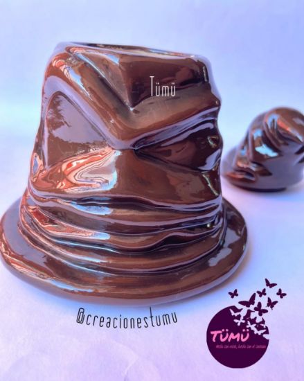 Imagen de Taza cerámica 3D Sombrero pintada a mano